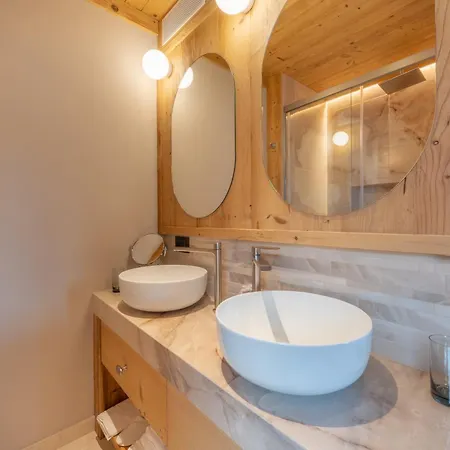 Oretta Hotel 3*