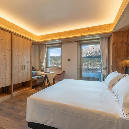 Hotel Oretta 3*