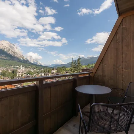 Szálloda Oretta Cortina dʼAmpezzo